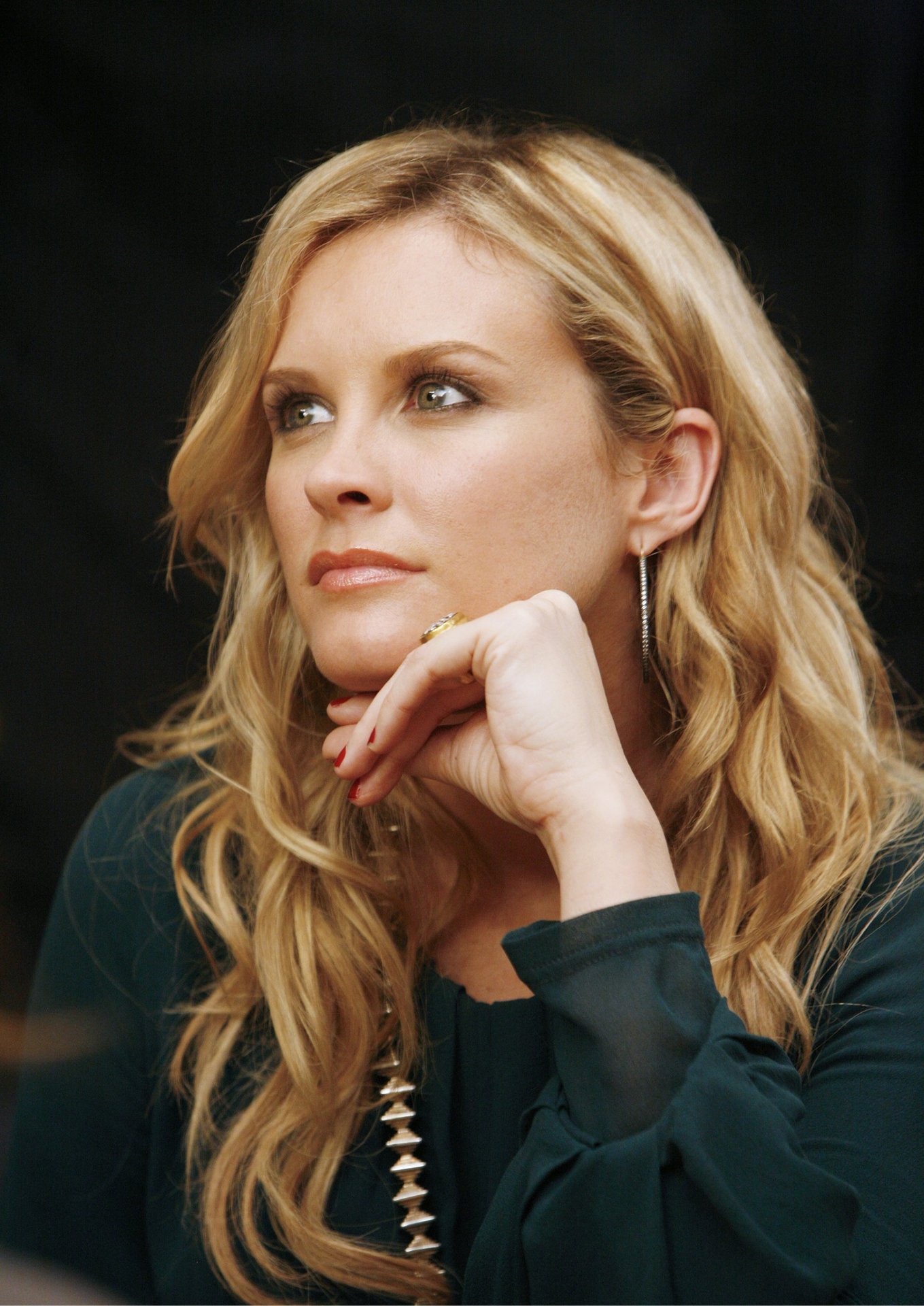 Next photo of Bonnie Somerville